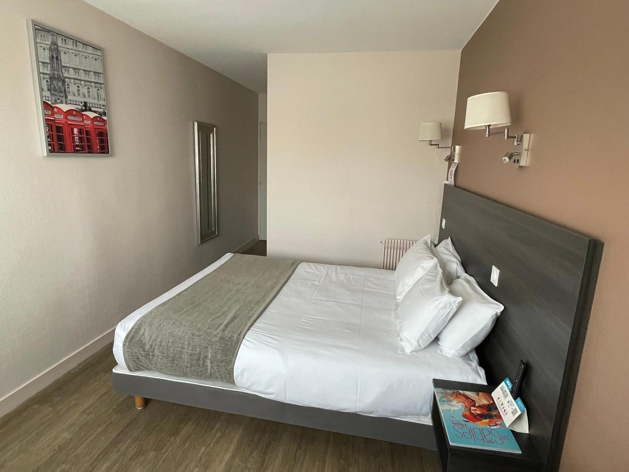 Cit'Hotel Le Chene Vert Les Sables-dʼOlonne Esterno foto